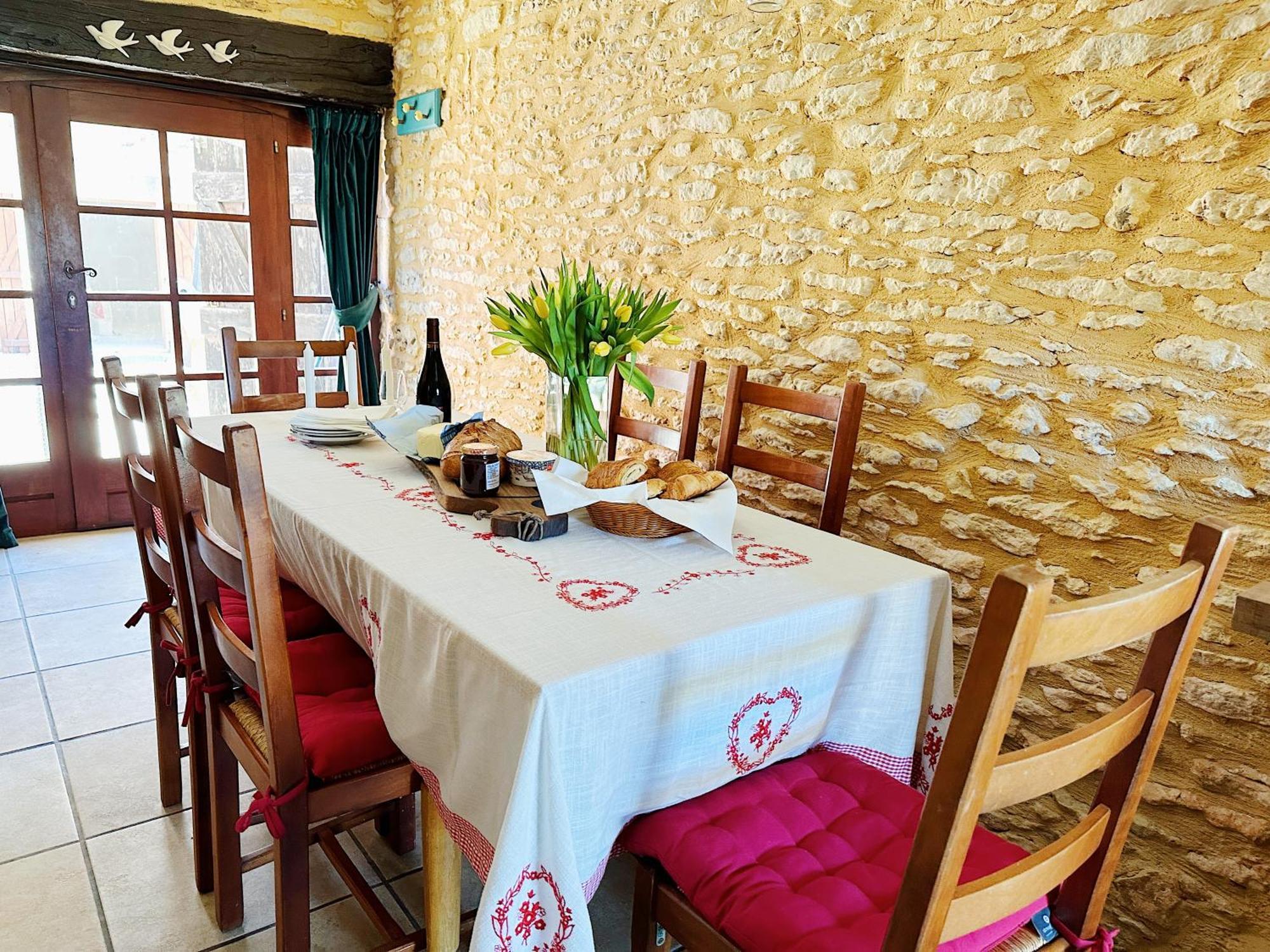Le Chevrefeuille Chambres D'Hotes Et Gites De Charme Meyrals Dış mekan fotoğraf